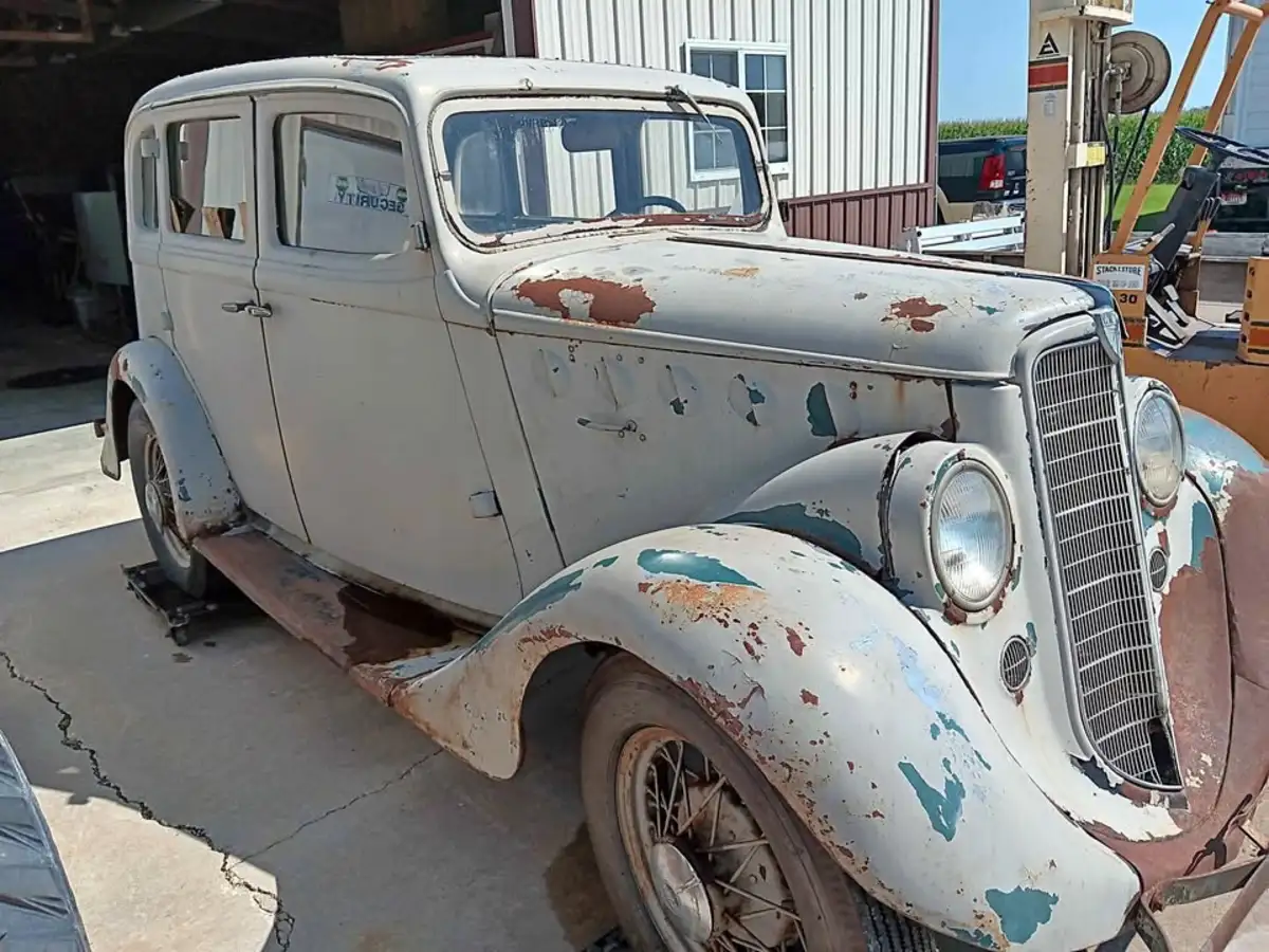 1935 Willys Sedan — photo 1