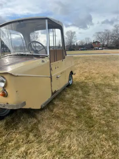 1963 B&Z Motor Car Company Electric King — thumbnail 8
