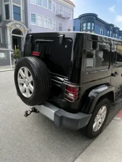 2015 Jeep Wrangler Unlimited Sahara 4x4 — thumbnail 4