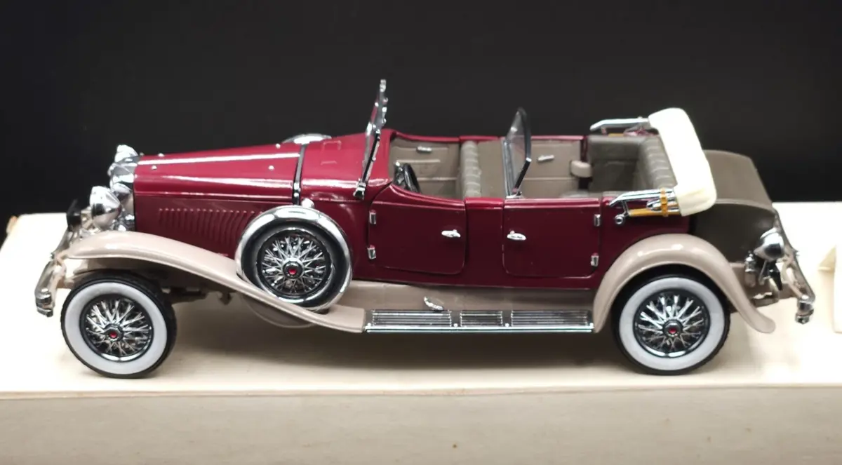 1930 Duesenberg J Derham Tourster Precision Models Car  — photo 1
