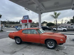 1969 Pontiac GTO Coupe Red RWD Manual judge — thumbnail 3