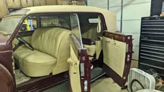 1939 Lincoln Model K Brunn Touring Cabriolet — thumbnail 2