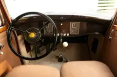 1931 Reo Royale 8-35 Victoria — thumbnail 3