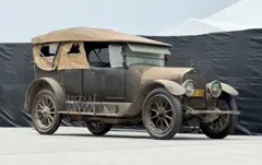 1915 White Model 4-45 Seven-Passenger Touring — thumbnail 1