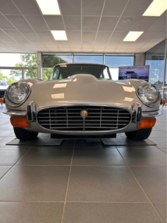 1972 Jaguar E Type V12 — thumbnail 3
