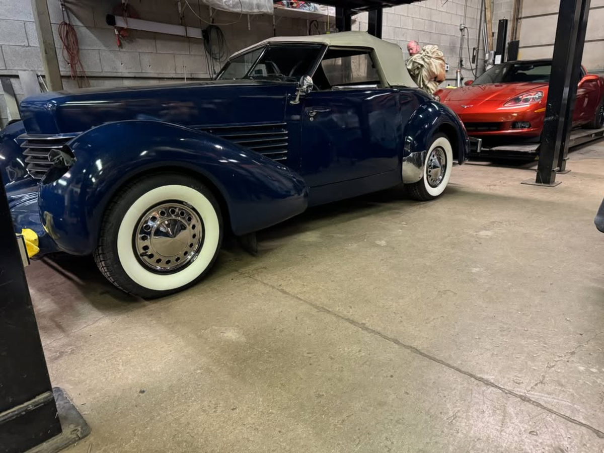 1966 Glenn Pray Cord 8/10 — photo 1