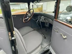 1929 Lincoln Model L 3 Window Town Sedan — thumbnail 2