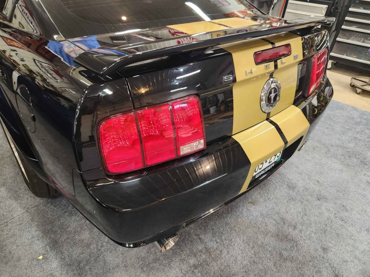 2006 Ford Mustang Shelby GT350 Coupe 2D — photo 1