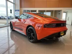 2024 Nissan z Performance Heritage Edition — thumbnail 3