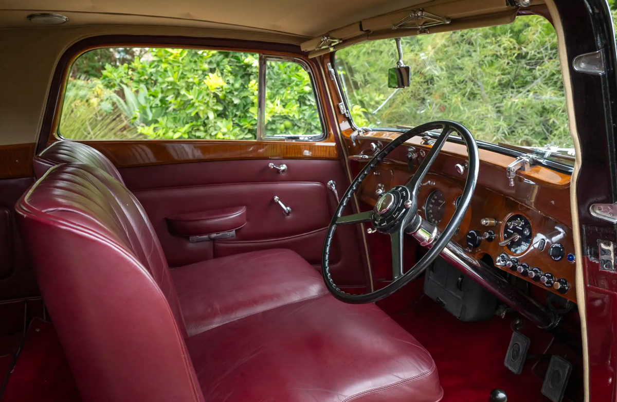1936 Rolls-Royce Phantom III Fixed Head Coupe by Barker  — photo 1