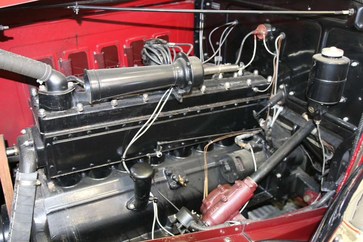 1931 REO Royale Victoria 835 — photo 1