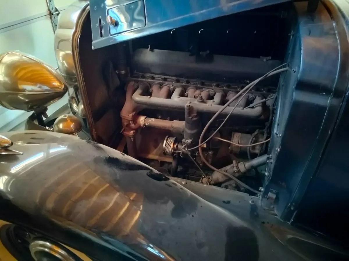 1932 Buick 5 Window Coupe — photo 1