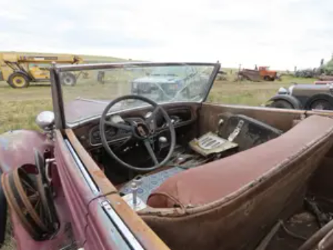 1933 Buick Series 90 Convertible Sedan
