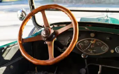 1926 Duesenberg Model A Touring, Coachwork by Millspaugh & Irish — thumbnail 4
