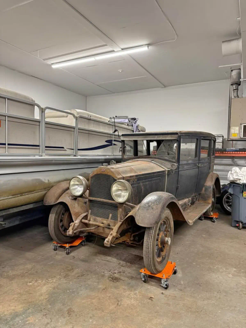 1929 Willys Knight
