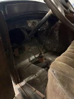 1929 Willys Knight — thumbnail 2