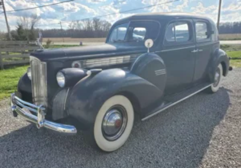 1940 Packard 180 Club Sedan