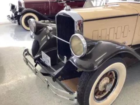 1929 PIERCE ARROW 7 PASSENGER MODEL 143) 