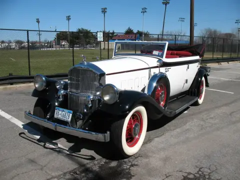 1932 Pierce Arrow 54 Convertible Sedan