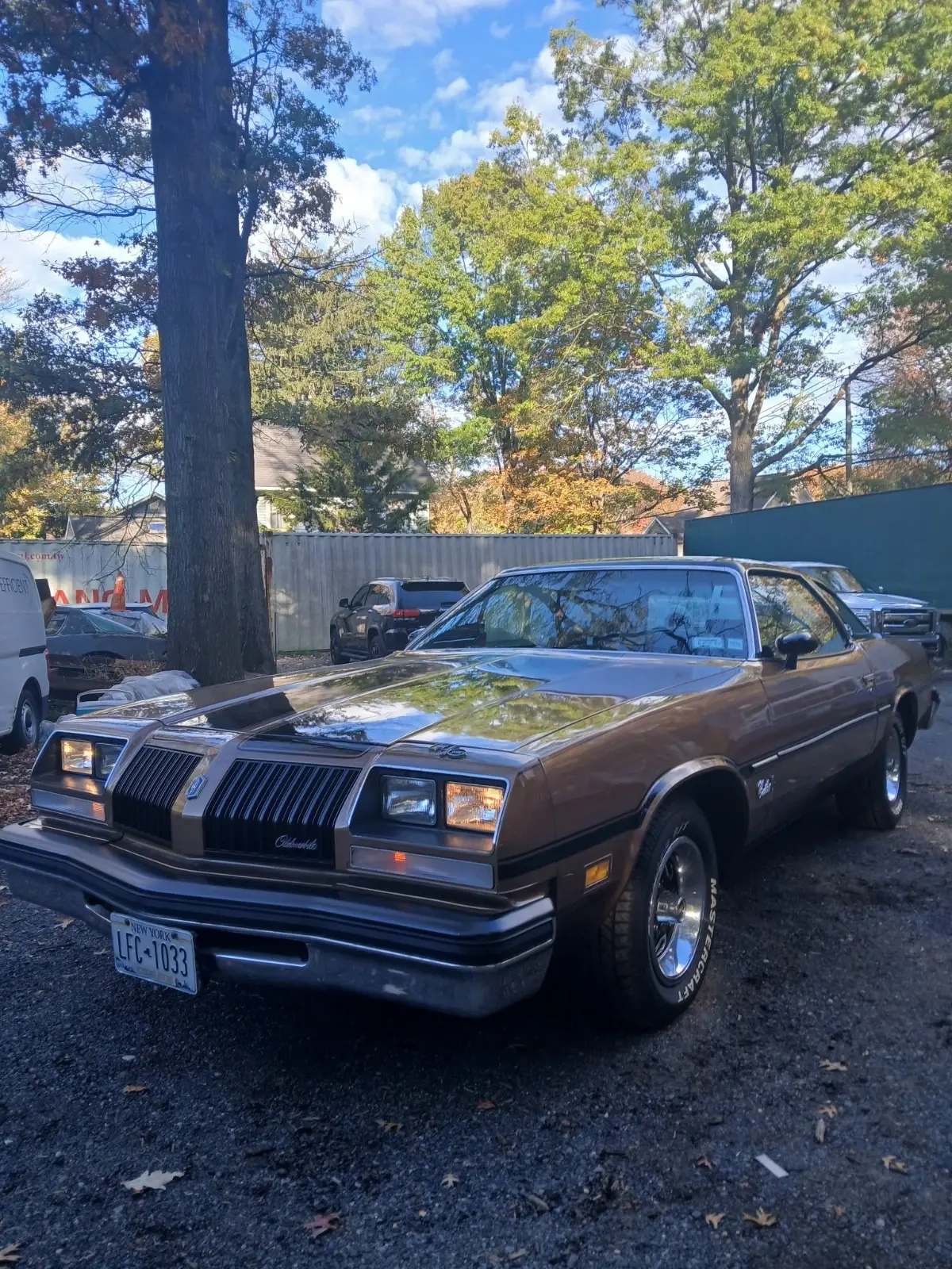 1976 Oldsmobile Cutlass RARE S' Headturner, Manual Transmission — photo 1