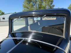 1932 Cadillac V12 Sedan — thumbnail 7
