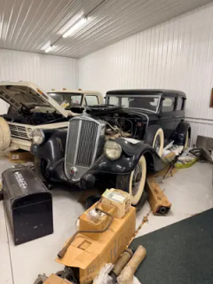1933 Pierce Arrow V-12 Four-Door Sedan, Model 123 — thumbnail 4