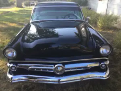 1954 Ford Victoria — thumbnail 4