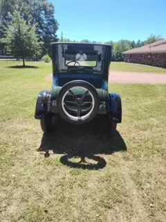 1927 Ford Model T Coupe — thumbnail 2