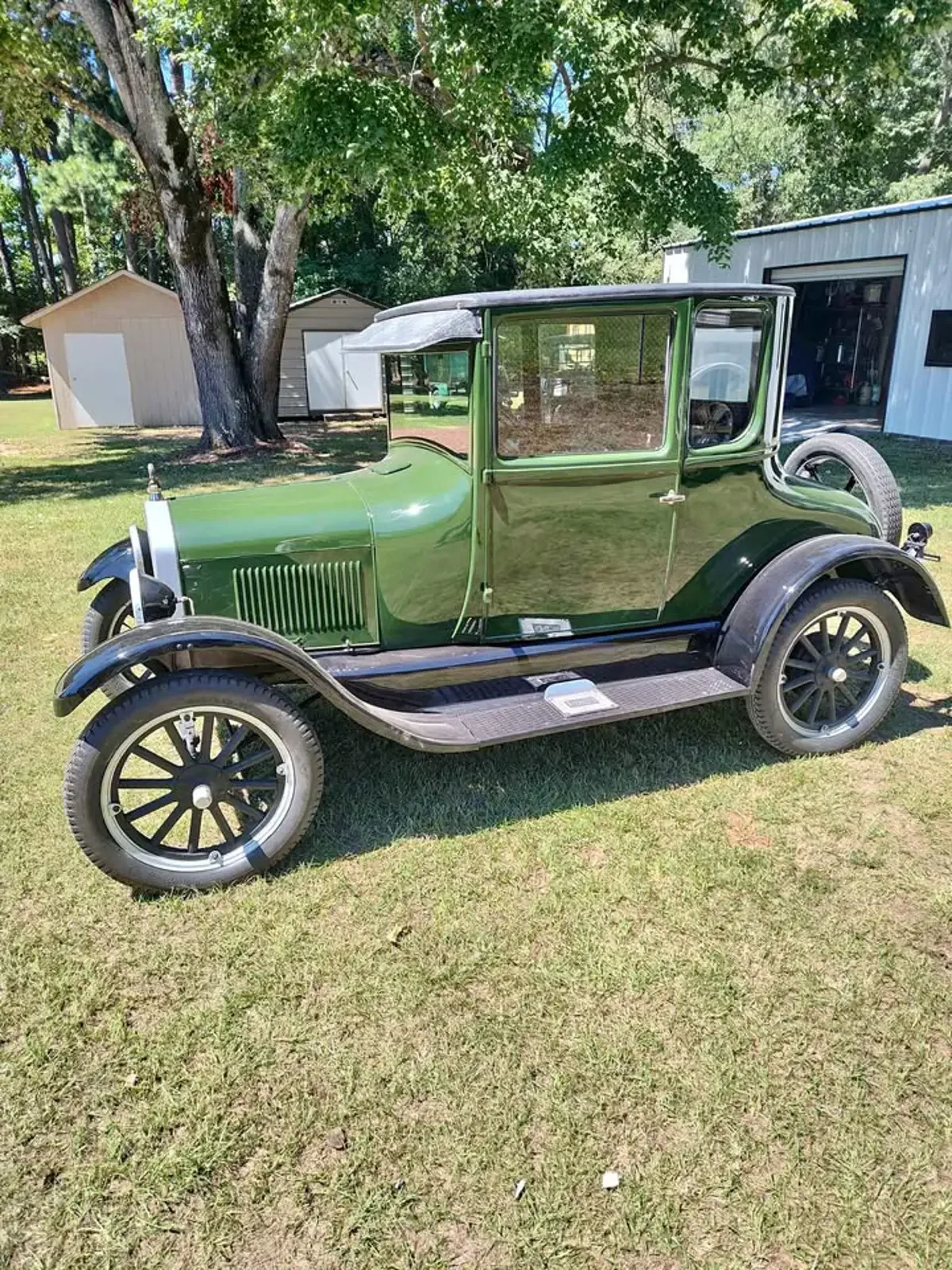 1927 Ford Model T Coupe — photo 1