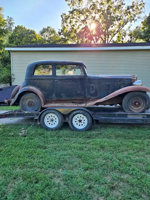 1932 Packard 900 Light Eight Victoria Coupe