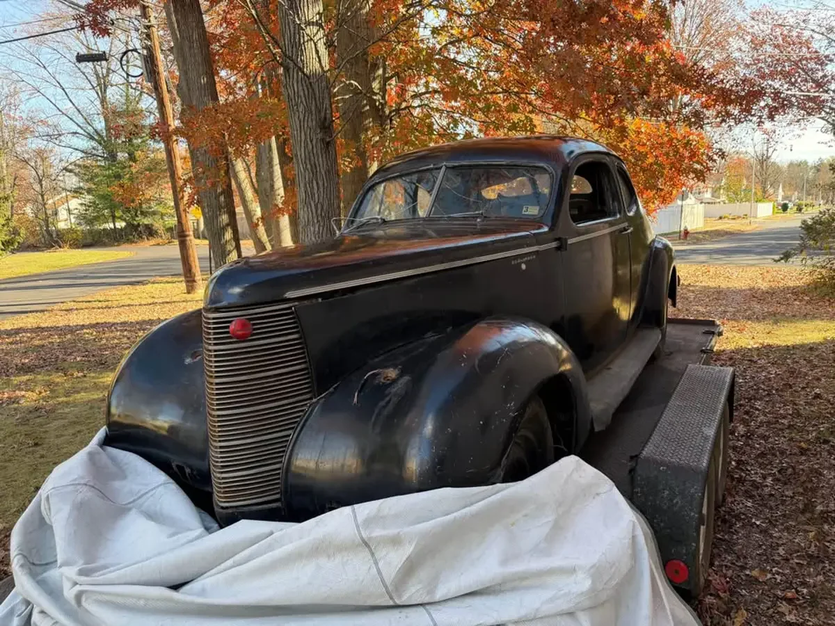 1938 Studebaker 7a Commander Business Coupe — photo 1