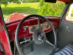 1933 REO Flying Cloud Coupe — thumbnail 4