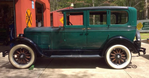 1927 Chandler Sedan