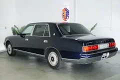 1998 Toyota Century V12 — thumbnail 2