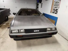 1982 DMC DeLorean — thumbnail 4