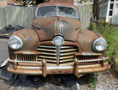 1942 Pontiac Torpedo 8 Streamliner — thumbnail 4