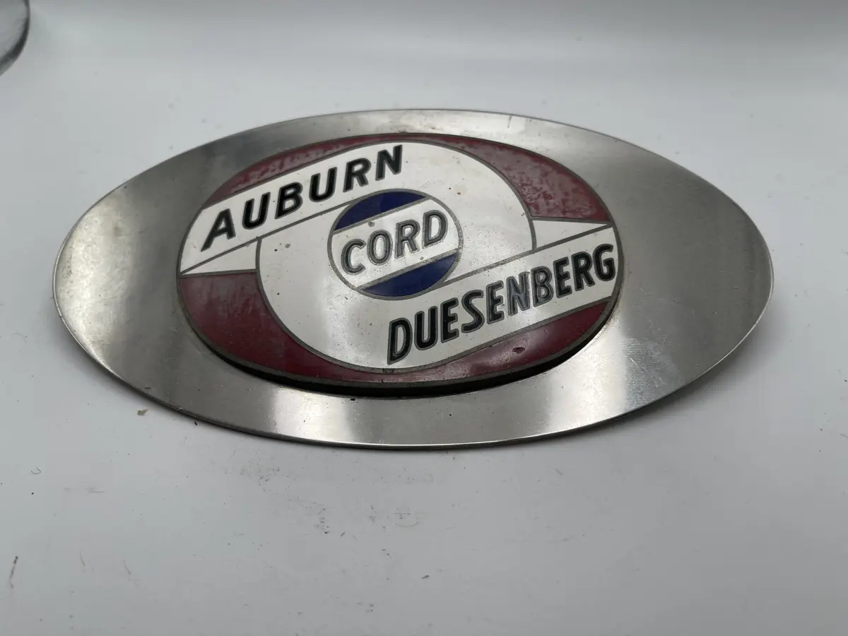 Auburn Cord Duesenberg Club Logo Bumper Badge — photo 1