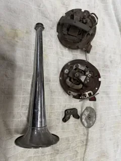 Klaxon Horns Lot  (Model J Duesenberg) — thumbnail 2