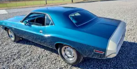 1970 Dodge Challenger R T /  V CODE / 440 SIX PACK