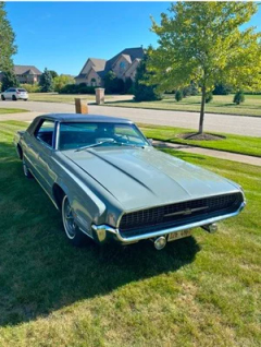 1967 Ford Thunderbird Apollo Special Edition — thumbnail 2