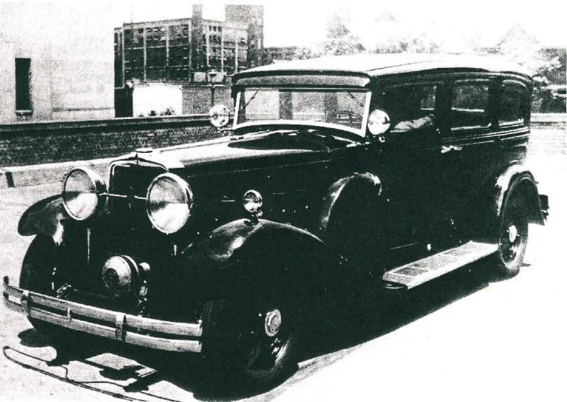 peerless crop.jpg