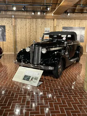 Gallery photo