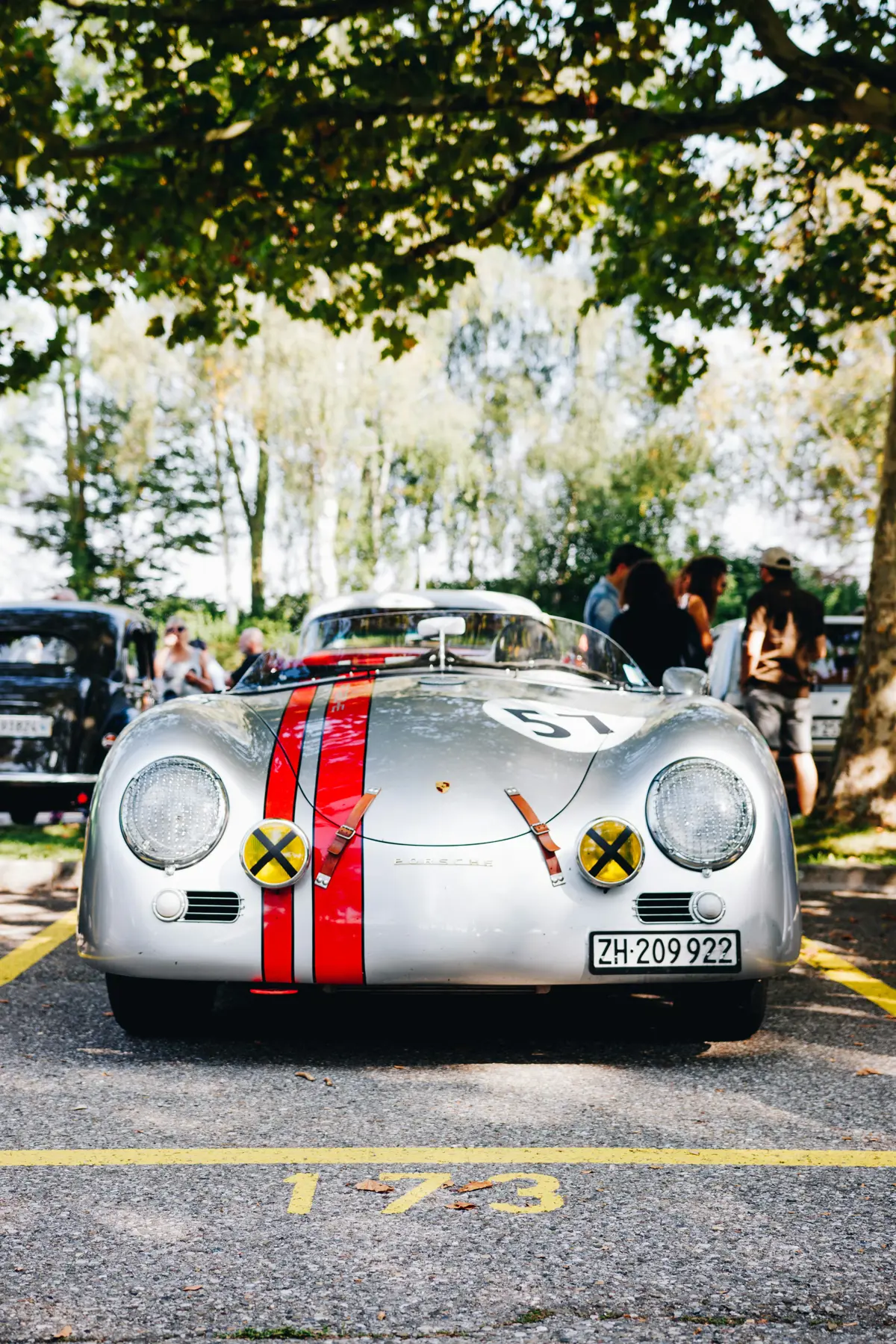 Porsche Parade photo 1