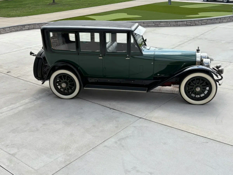 1924 Locomobile Model 48 Sedan