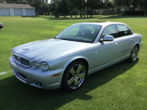 Howard 2009 Jaguar XJ8